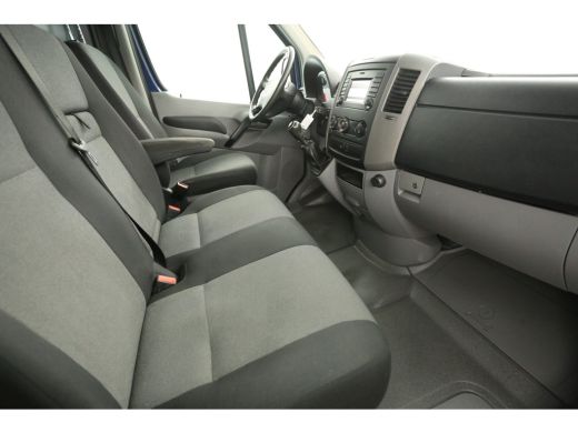 Volkswagen Crafter 28 2.0 TDI L2H2 Airco Cruise 3 Persoons Bluetooth Elektrpakket Schuifdeur ActivLease financial lease