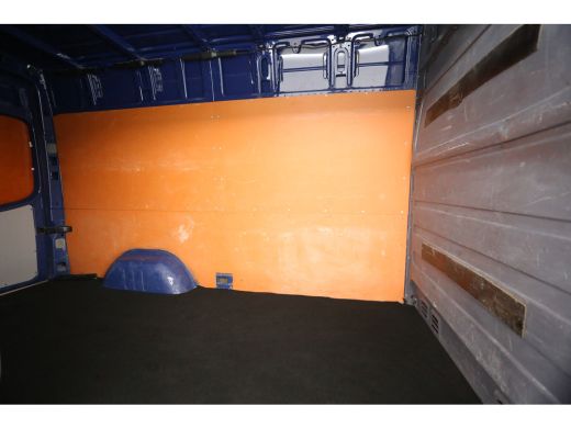 Volkswagen Crafter 28 2.0 TDI L2H2 Airco Cruise 3 Persoons Bluetooth Elektrpakket Schuifdeur ActivLease financial lease