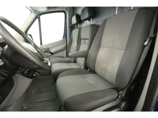 Volkswagen Crafter 28 2.0 TDI L2H2 Airco Cruise 3 Persoons Bluetooth Elektrpakket Schuifdeur ActivLease financial lease