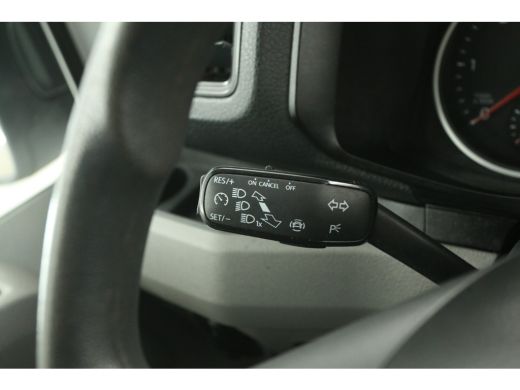 Volkswagen Crafter 30 2.0 TDI L3H2 140PK Airco Camera Cruise Carplay Trekhaak 3 Persoons Elektrpakket ActivLease financial lease