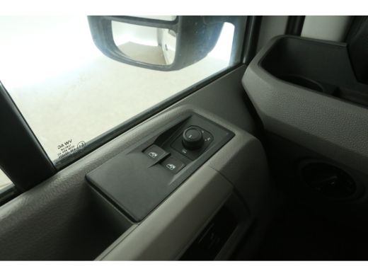 Volkswagen Crafter 35 2.0 TDI L3H3 | BPM VRIJ | 141PK Airco LED Camera Carplay Cruise Navigatie PDC 3 Persoons Elekt... ActivLease financial lease