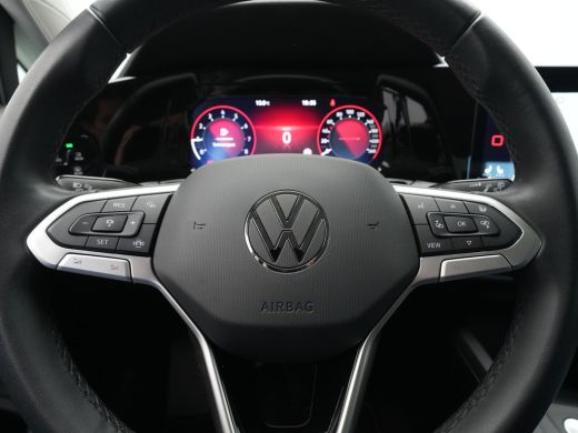 Volkswagen Golf 1.0 TSI 110pk Life Business Navigatie Memory Stoelverwarming Acc 81 ActivLease financial lease