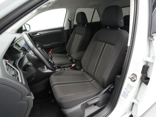 Volkswagen T-Roc 1.0 TSI 110pk Style Navigatie Clima Pdc Acc ActivLease financial lease