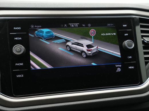 Volkswagen T-Roc 1.0 TSI 110pk Style Navigatie Clima Pdc Acc ActivLease financial lease