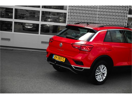 Volkswagen T-Roc 1.5 TSI 150 pk Style | Airco | Navigatie | Sensoren | Adaptieve Cruise | ActivLease financial lease
