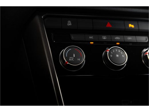 Volkswagen T-Roc 1.5 TSI 150 pk Style | Airco | Navigatie | Sensoren | Adaptieve Cruise | ActivLease financial lease
