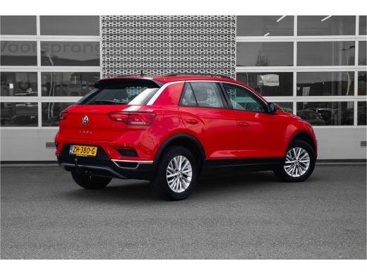 Volkswagen T-Roc 1.5 TSI 150 pk Style | Airco | Navigatie | Sensoren | Adaptieve Cruise | ActivLease financial lease