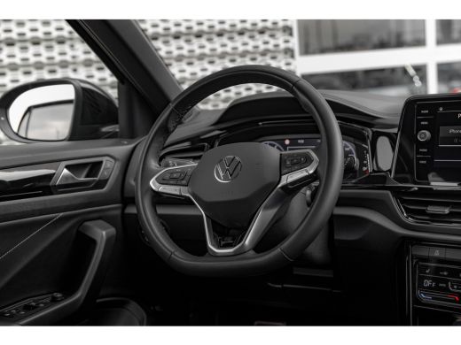 Volkswagen T-Roc 1.5 TSI R-Line ActivLease financial lease