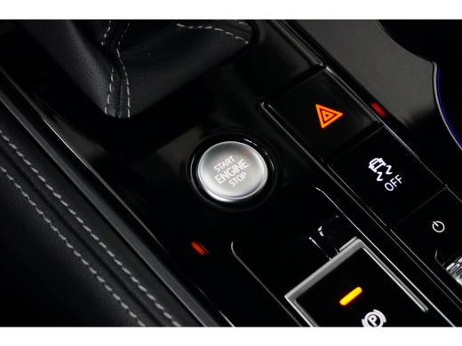 Volkswagen Touareg 3.0 TSi eHybrid 462PK 4MOTION R | LUCHTVERING | TREKHAAK | PANORAMADAK ActivLease financial lease