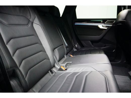 Volkswagen Touareg 3.0 TSi eHybrid 462PK 4MOTION R | LUCHTVERING | TREKHAAK | PANORAMADAK ActivLease financial lease