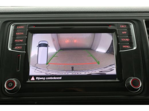 Volkswagen Transporter 2.0 TDI L2H1 150PK DSG Automaat 2xSchuifdeur Airco Cruise Camera Carplay PDC LED Trekhaak Zwaailamp ActivLease financial lease
