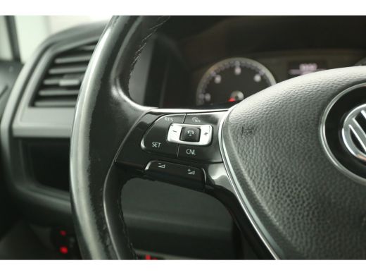 Volkswagen Transporter 2.0 TDI L2H1 150PK DSG Automaat 2xSchuifdeur Airco Cruise Camera Carplay PDC LED Trekhaak Zwaailamp ActivLease financial lease
