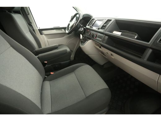 Volkswagen Transporter 2.0 TDI L2H1 150PK DSG Automaat 2xSchuifdeur Airco Cruise Camera Carplay PDC LED Trekhaak Zwaailamp ActivLease financial lease