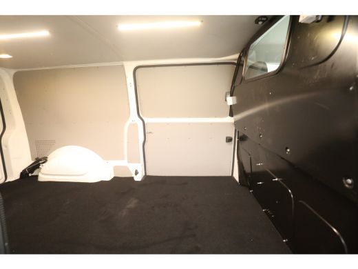Volkswagen Transporter 2.0 TDI L2H1 150PK DSG Automaat 2xSchuifdeur Airco Cruise Camera Carplay PDC LED Trekhaak Zwaailamp ActivLease financial lease