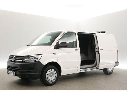 Volkswagen Transporter 2.0 TDI L2H1 150PK DSG Automaat 2xSchuifdeur Airco Cruise Camera Carplay PDC LED Trekhaak Zwaailamp ActivLease financial lease