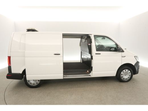 Volkswagen Transporter 2.0 TDI L2H1 150PK DSG Automaat 2xSchuifdeur Airco Cruise Camera Carplay PDC LED Trekhaak Zwaailamp ActivLease financial lease