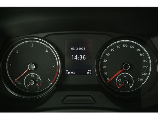 Volkswagen Transporter 2.0 TDI L2H1 Airco Cruise Carplay PDC Navigatie 3 Persoons Elektrpakket Trekhaak ActivLease financial lease