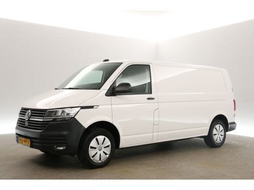 Volkswagen Transporter 2.0 TDI L2H1 Airco Cruise Carplay PDC Navigatie 3 Persoons Elektrpakket Trekhaak ActivLease financial lease