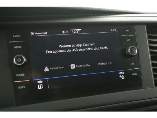 Volkswagen Transporter 2.0 TDI L2H1 DSG Automaat 150PK 2xSchuifdeur Airco Camera Carplay Cruise Trekhaak Navi PDC LED 18... ActivLease financial lease