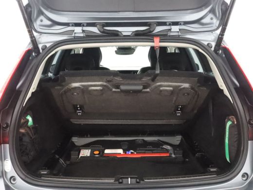 Volvo  V60 T8 Twin Engine AWD Inscription | Gelamineerde zijruiten | Adaptieve cruise control incl. BLIS | S... ActivLease financial lease