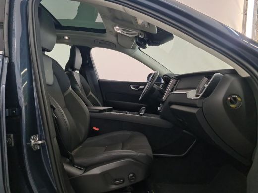 Volvo  XC60 2.0 T8 Twin Engine AWD Momentum Pro PANODAK | PHEV | NAVI ActivLease financial lease
