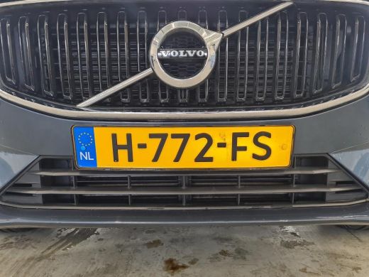 Volvo  XC60 2.0 T8 Twin Engine AWD Momentum Pro PANODAK | PHEV | NAVI ActivLease financial lease