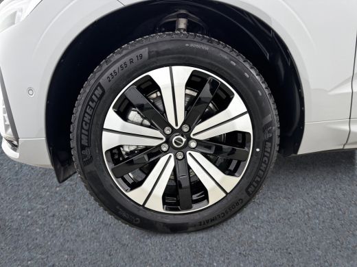 Volvo  XC60 T6 Recharge AWD Plus Dark | Sporstoelen | Trekhaak | 360 Camera | Panoramadak | Elektr. verst. st... ActivLease financial lease