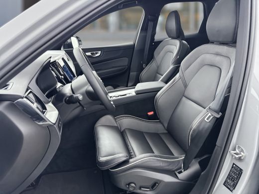 Volvo  XC60 T6 Recharge AWD Plus Dark | Sporstoelen | Trekhaak | 360 Camera | Panoramadak | Elektr. verst. st... ActivLease financial lease