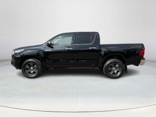 Toyota Hilux 2.4 D-4D Xtra Cab Professional | Trekhaak | Navigatie | Parkeersensoren | Licht metalen velgen |