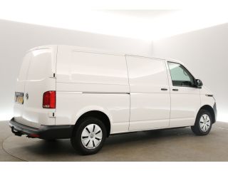 Volkswagen Transporter 2.0 TDI L2H1 Airco Cruise Carplay PDC Navigatie 3 Persoons Elektrpakket Trekhaak
