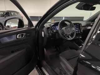 Volvo  XC40 T5 Recharge Ultimate Dark | Schuifdak | Trekhaak | All Season banden | Harman Kardon | Adaptieve ...