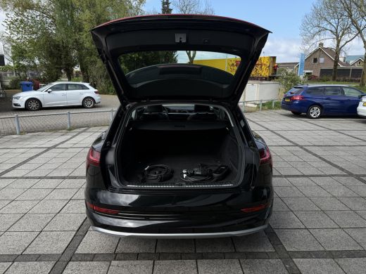 Audi e-tron e-tron 50 quattro Edition Plus 71 kWh | Panorama | Adapt. Luchtvering | Leder | ActivLease financial lease