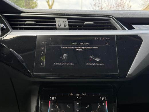 Audi e-tron e-tron 50 quattro Edition Plus 71 kWh | Panorama | Adapt. Luchtvering | Leder | ActivLease financial lease