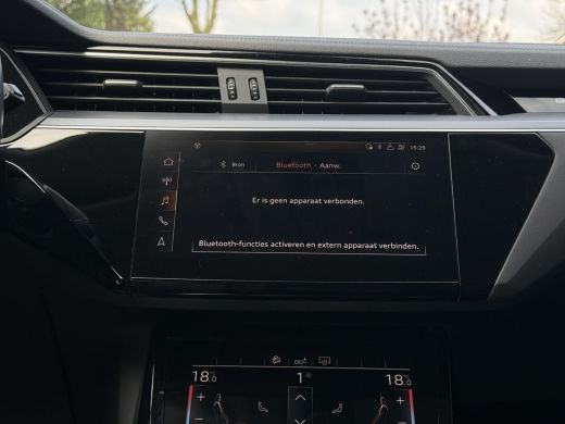 Audi e-tron e-tron 50 quattro Edition Plus 71 kWh | Panorama | Adapt. Luchtvering | Leder | ActivLease financial lease