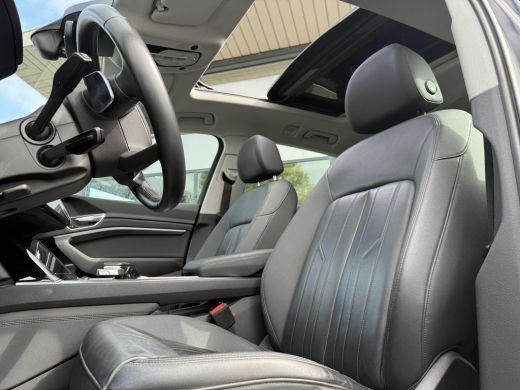 Audi e-tron e-tron 50 quattro Edition Plus 71 kWh | Panorama | Adapt. Luchtvering | Leder | ActivLease financial lease