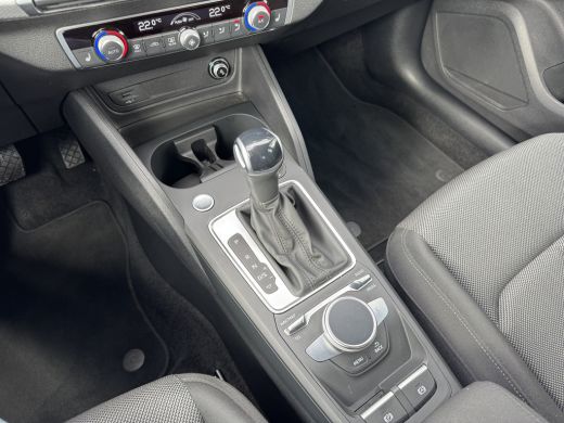 Audi Q2 35 TFSI S Edition Zwart metallic | Fabrieksgarantie ActivLease financial lease