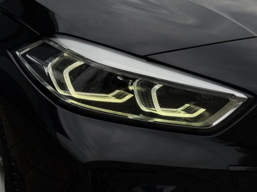 BMW 1-serie 118i M-Sport | Leder | Apple Carplay | Live Cockpit | ActivLease financial lease