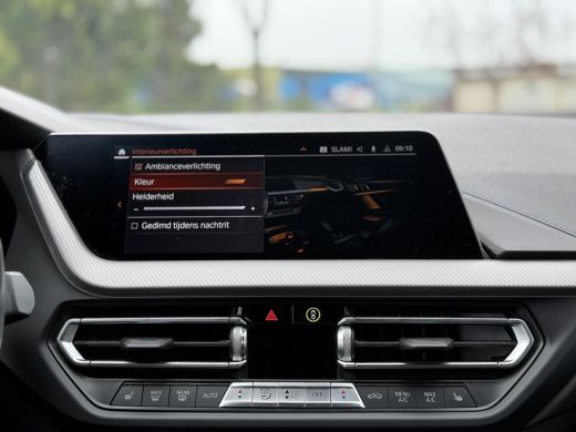 BMW 1-serie 118i M-Sport | Leder | Apple Carplay | Live Cockpit | ActivLease financial lease