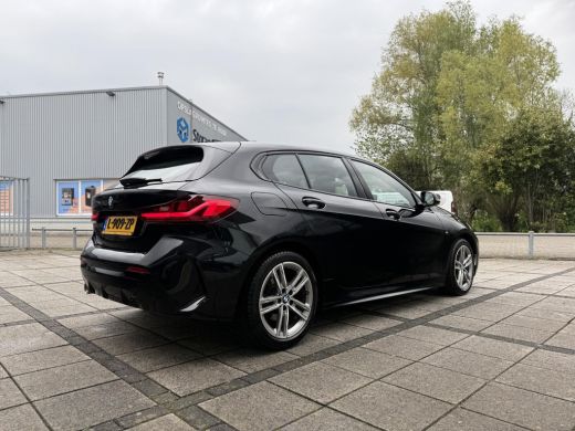 BMW 1-serie 118i M-Sport | Leder | Apple Carplay | Live Cockpit | ActivLease financial lease
