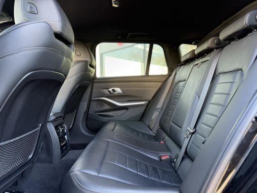 BMW 3 Serie Touring 318i Aut. High Executive Ed. | Live Cockpit | Apple Carplay | Trekhaak | ActivLease financial lease