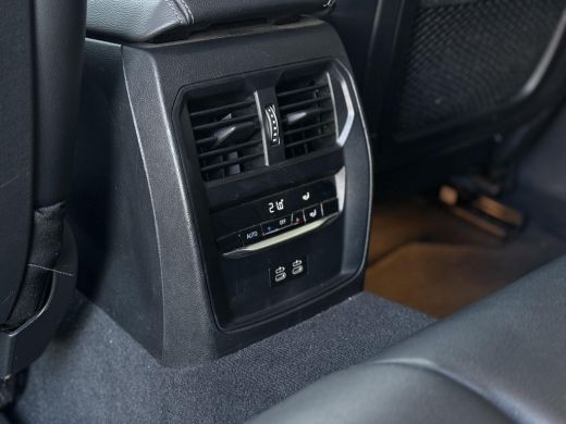 BMW 3 Serie Touring 318i Aut. High Executive Ed. | Live Cockpit | Apple Carplay | Trekhaak | ActivLease financial lease