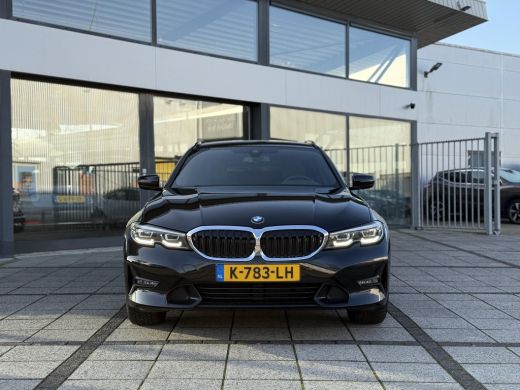BMW 3 Serie Touring 318i Aut. High Executive Ed. | Live Cockpit | Apple Carplay | Trekhaak | ActivLease financial lease