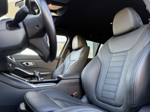 BMW 3 Serie Touring 318i Aut. High Executive Ed. | Live Cockpit | Apple Carplay | Trekhaak | ActivLease financial lease