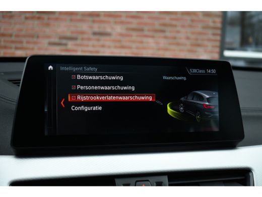 BMW X1 xDrive25e M-Sport Pano HUD ACC Camera El-Klep ActivLease financial lease