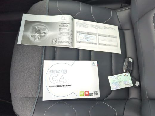 Citroën Ë-C4 Citroen Shine 50 kWh 3 Fase | Schuif/Kanteldak | Leder | Adaptive Cruise | Achteruitrijcamera | C... ActivLease financial lease