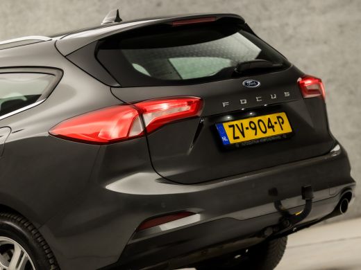 Ford FOCUS Wagon 1.0 EcoBoost ST Line (APPLE CARPLAY, GROOT NAVI, STUUR/STOELVERWARMING, CLIMATE, SPORTSTOELEN, PA... ActivLease financial lease