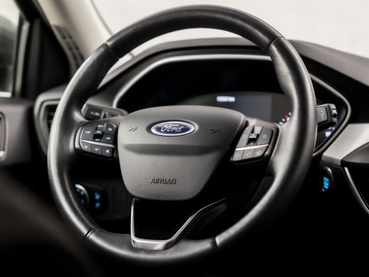 Ford FOCUS Wagon 1.0 EcoBoost ST Line (APPLE CARPLAY, GROOT NAVI, STUUR/STOELVERWARMING, CLIMATE, SPORTSTOELEN, PA... ActivLease financial lease