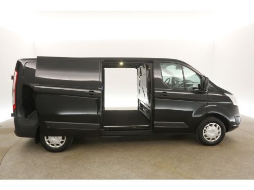 Ford Transit Custom 2.0 TDCI L2H1 Airco Cruise Camera 2xSchuifdeur 3 Persoons PDC Elektrpakket Trekhaak ActivLease financial lease