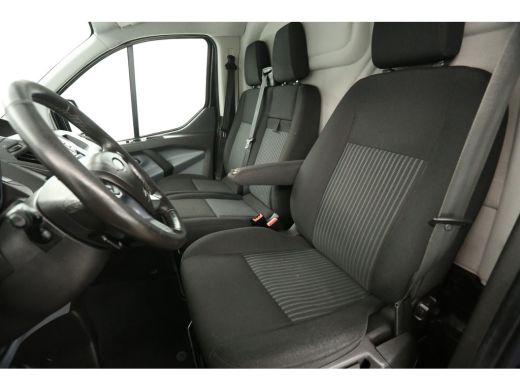 Ford Transit Custom 2.0 TDCI L2H1 Airco Cruise Camera 2xSchuifdeur 3 Persoons PDC Elektrpakket Trekhaak ActivLease financial lease
