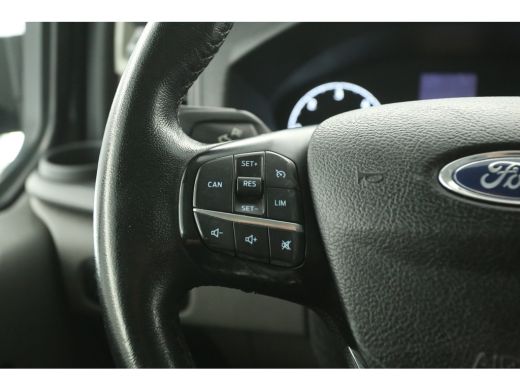 Ford Transit Custom 300 2.0 TDCI L2H1 Airco Cruise LED 2800KG Trekgew. Trekhaak 3 Persoons 16"LMV PDC Stoelverwarming ActivLease financial lease
